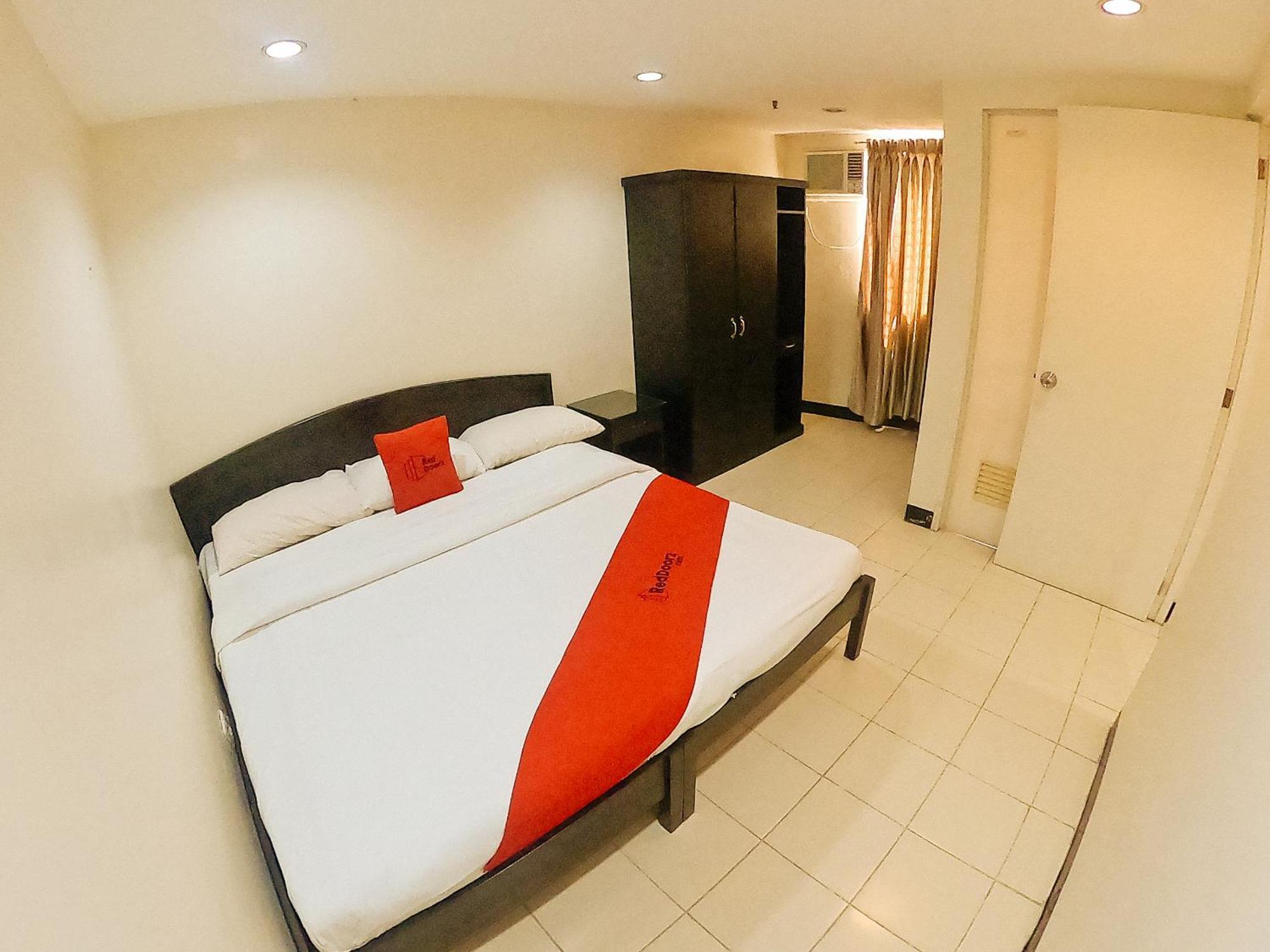 Reddoorz Plus @ Mabolo Cebu Rum bild